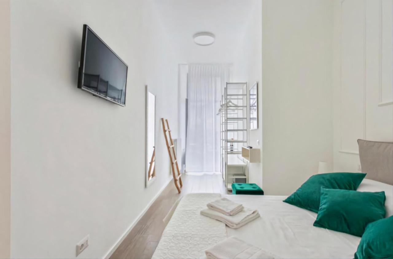 Sofia Lake Suite Como Exterior photo
