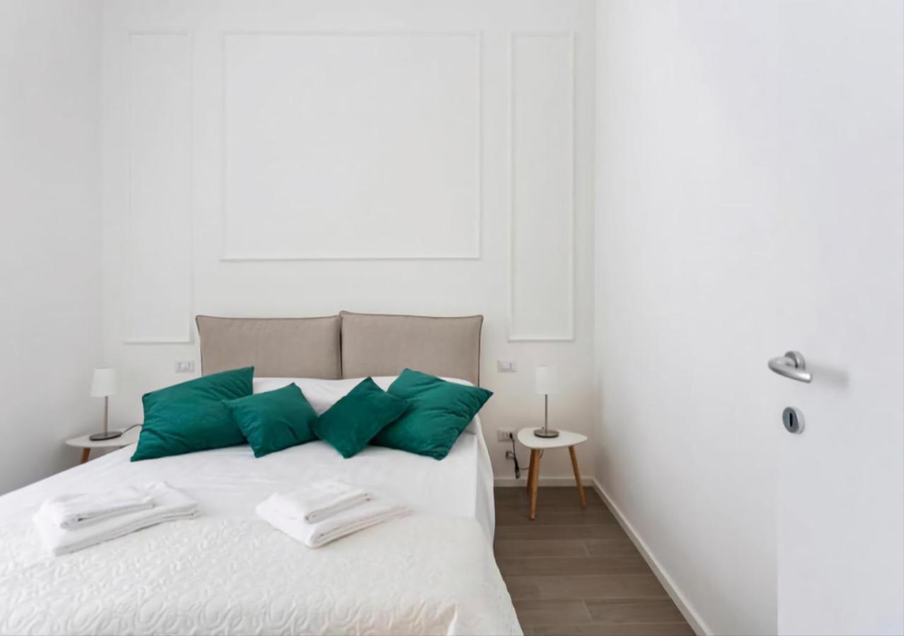 Sofia Lake Suite Como Exterior photo